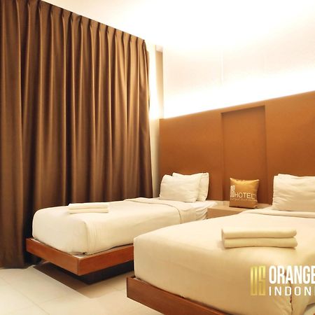 Os Hotel Airport Batam Exteriör bild